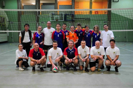 Charytatywny mecz piłki siatkowej MOJE MIASTO vs Zespół Szkół nr 1